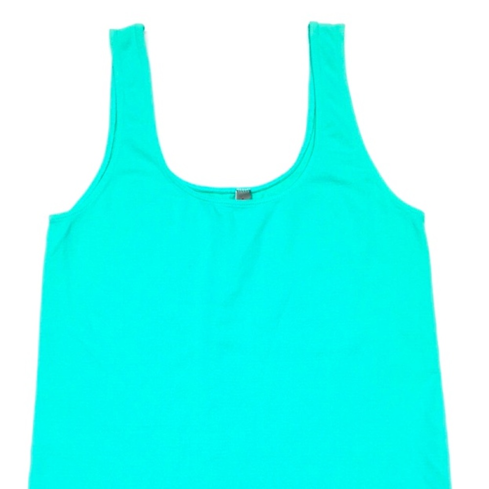 ❤️SOLD❤️🆕 Trendy Mint Green Stretchy Slimming Top - Picture 3 of 11